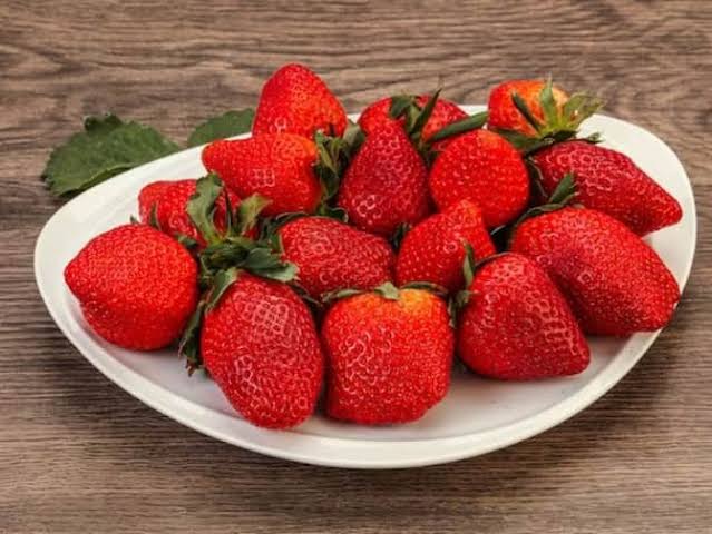 strawberry Benefits in Hindi