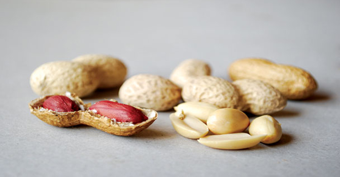 Peanuts Health Benefits in Hindi